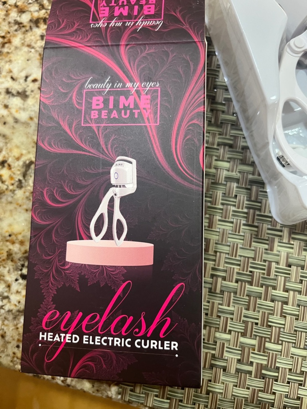 Bite Beauty Pink Eyelash Heated Electric Curler